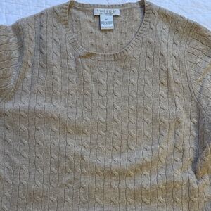 Tweeds Women's Tan Cable Knit Crewneck Sweater *FLAW*